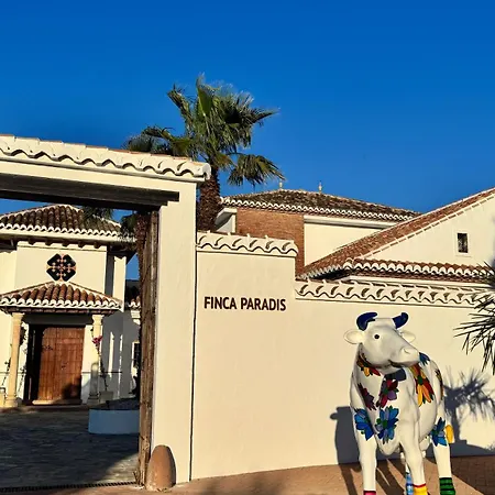 Деревянный коттедж Paradis, Pool, Jacuzzi, Gym And Sauna Just 30 Minutes From Malaga! Антекера
