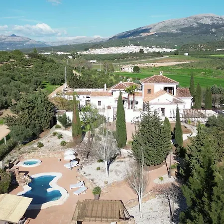 Paradis, Pool, Jacuzzi, Gym And Sauna Just 30 Minutes From Malaga! Деревянный коттедж Антекера